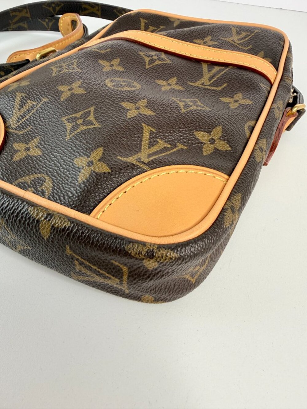 louis vuitton danube monogram - Picture 10 of 13